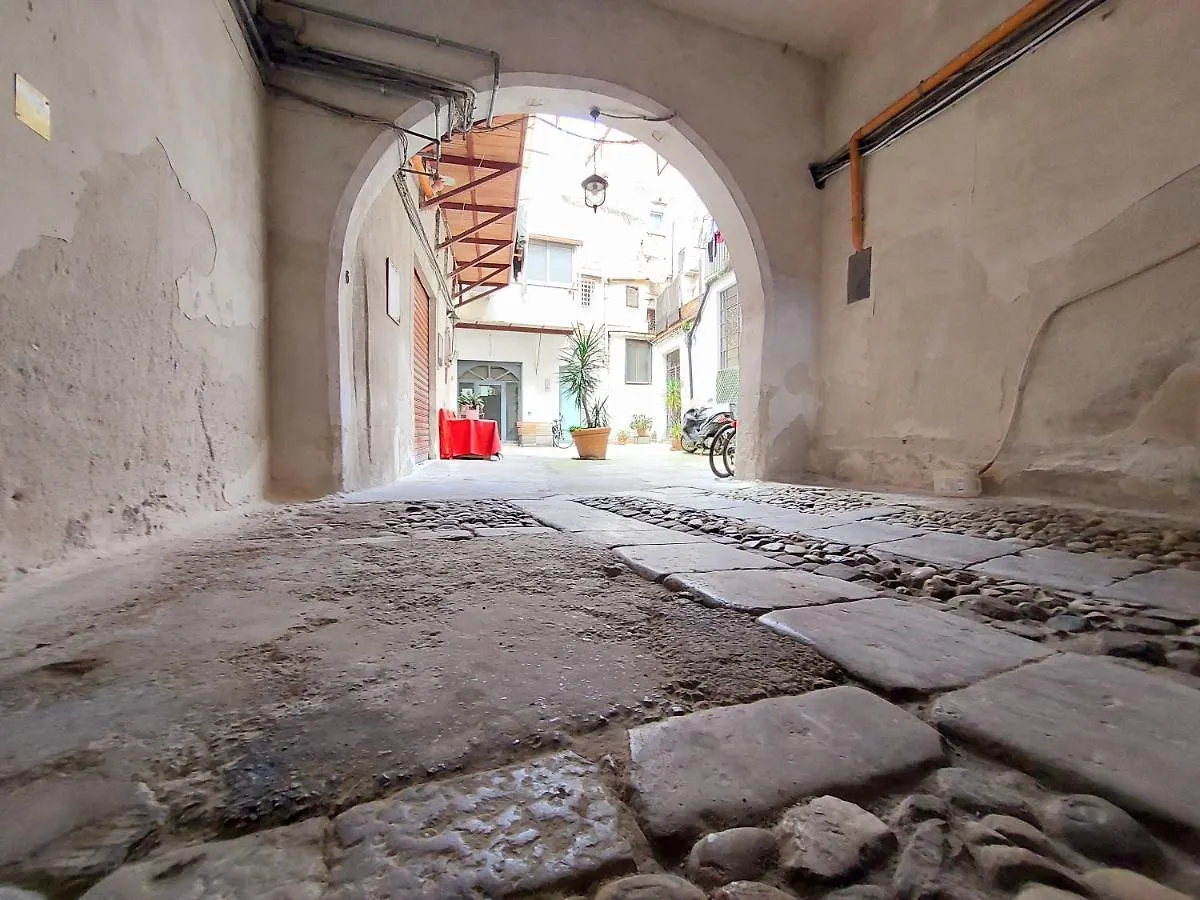 Apartamento Guest House Palermo Massimo 23 Italia